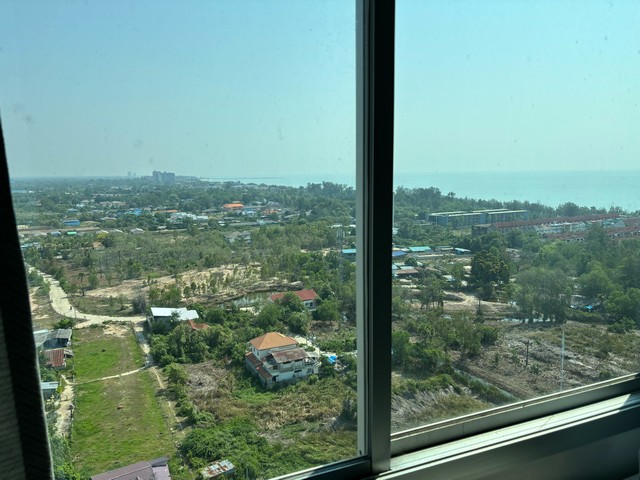 CONDO. Lumpini SeaView Cha - Am ลุมพินี ซีวิว ชะอำ 850000 BAHT. 1นอน 23 ตร.ม. ใกล้ หาดทะเลชะอำ NEW ห้องสตูดิโอ อยู่ใกล้ทะเลชะอำ เห็นทั้งวิวเขา และทะเล (ฟรีเครื่องใช้เฟอร์ เครื่องใช้ไฟฟ้า และค่าโอน)